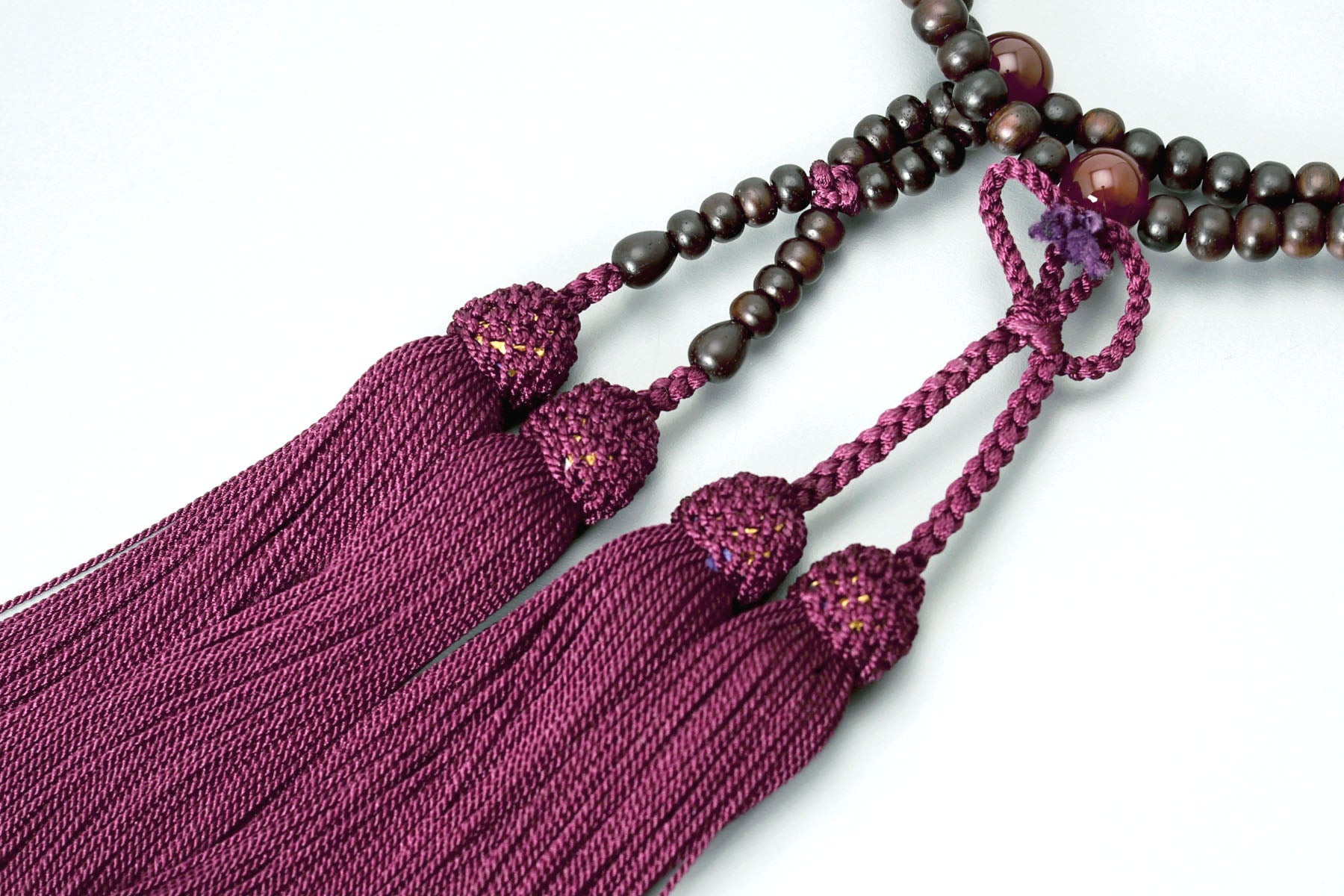 数珠 女性用 二連 京匠の伝統 艶消し紫檀二輪 メノウ 正絹頭房 浄土真宗 仏壇 仏具